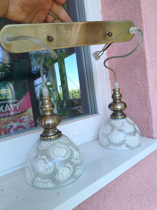 Lustra noua, stil antichizat