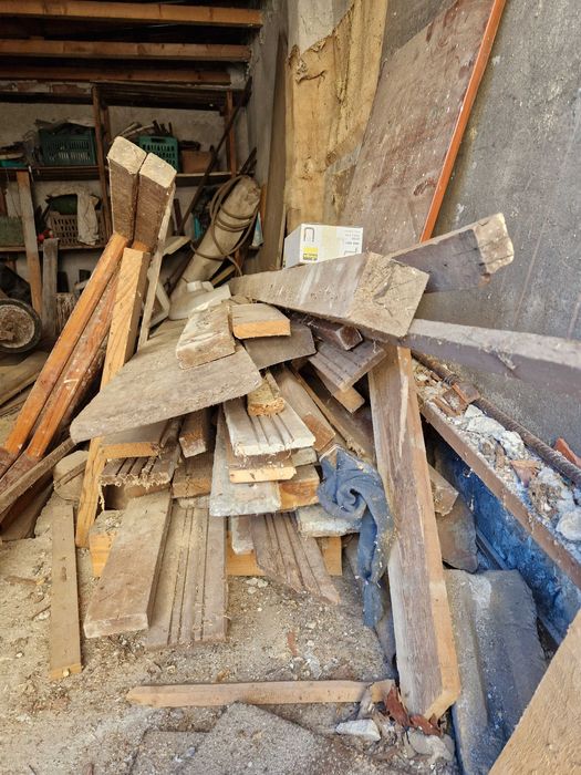 Продавам сух дървен материал