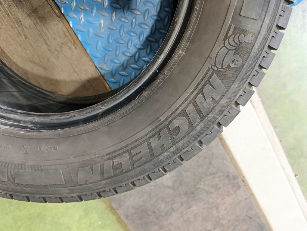 Летни гуми 235/65/16 С Continental