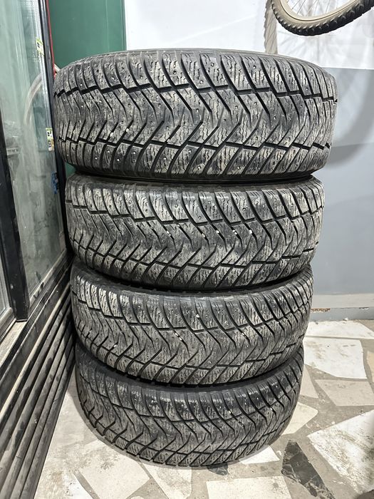 Продам шипи YOKOHAMA