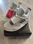 Jordan 4 retro frozen, marimea 38