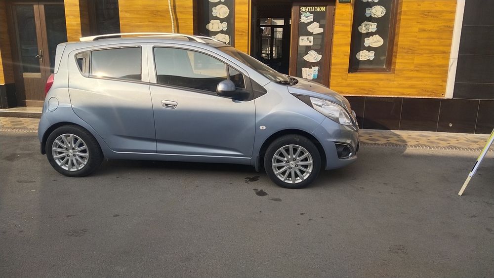 Спарк сотилади 1,25 мотор