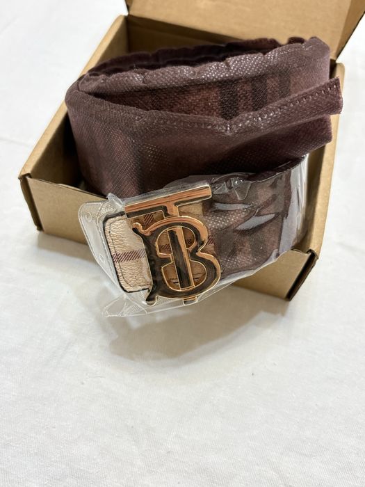 Ремень от Burberry