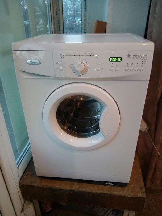 Masina de spalat rufe whirlpool 1200 rotatii primim BuyBack la schimb
