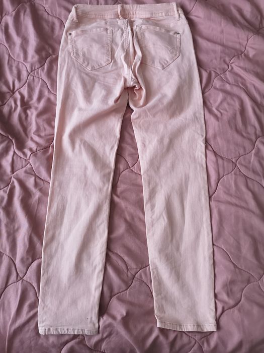 Mavi Jeans, Розови дънки