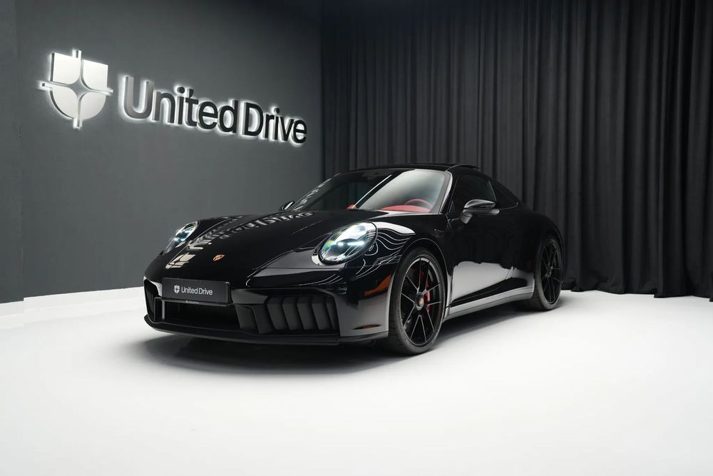 Porsche 911 911 Carrera 4 GTS 992.2
