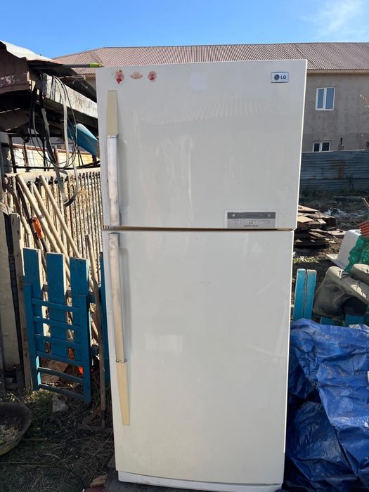 Холодильник LG, б/у недорого продам.