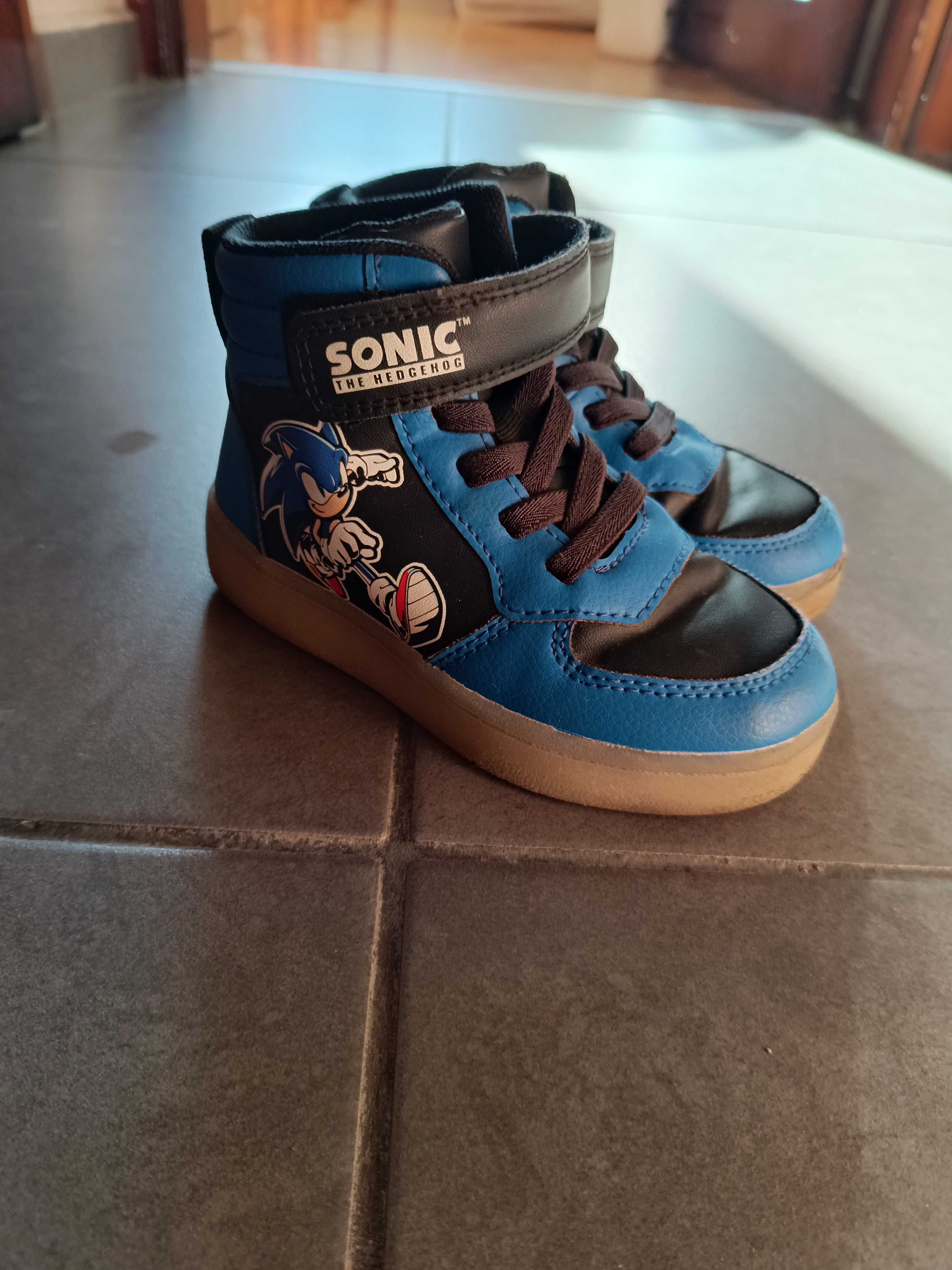 Обувки за момче Sonic 25 номер.