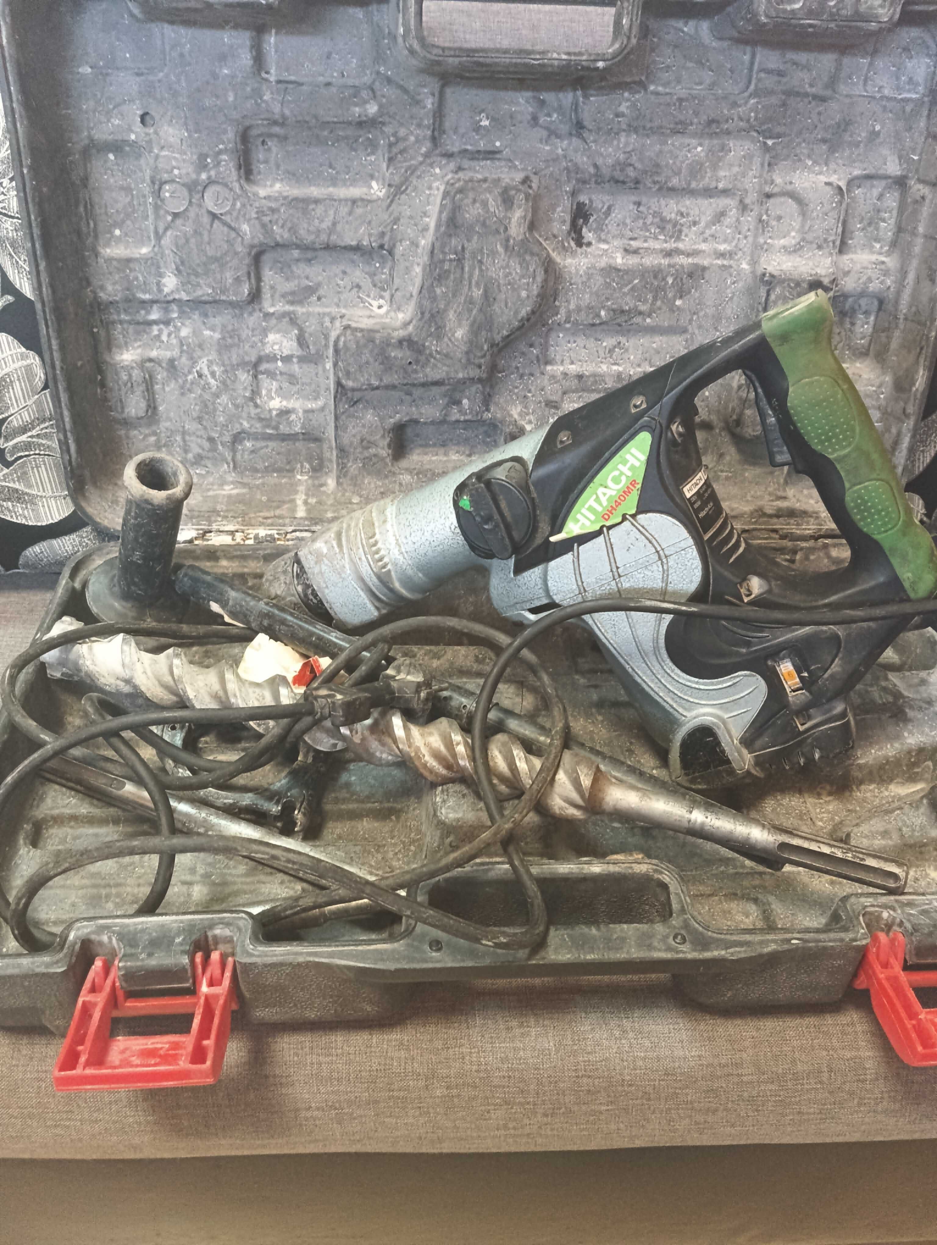 Перфоратор Hitachi DH40MR