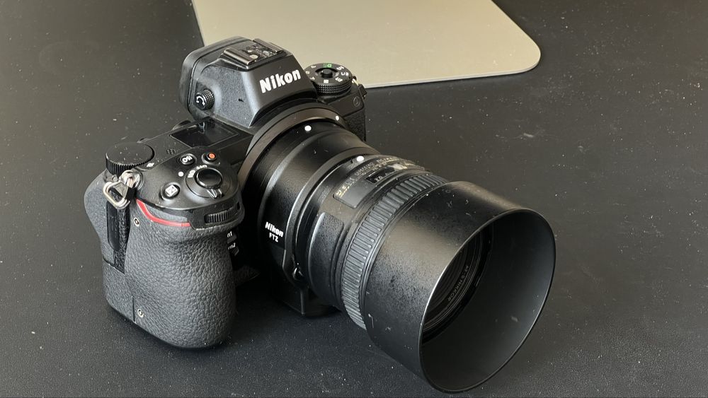 Vând Nikon Z6 + Nikkor 50mm f/1.8 G + adaptor FTZ + card XQD 120GB