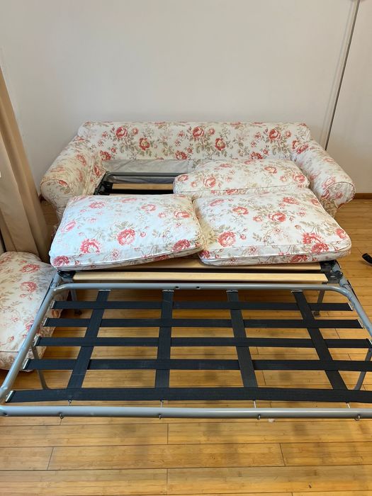 Canapea extensibila IKEA