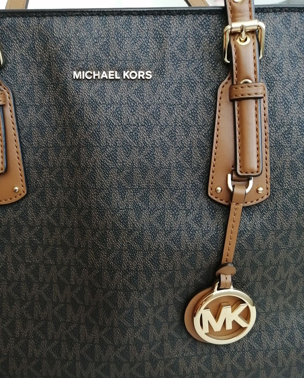 Дамски чанти MICHAEL Michael Kors (голяма и малка)