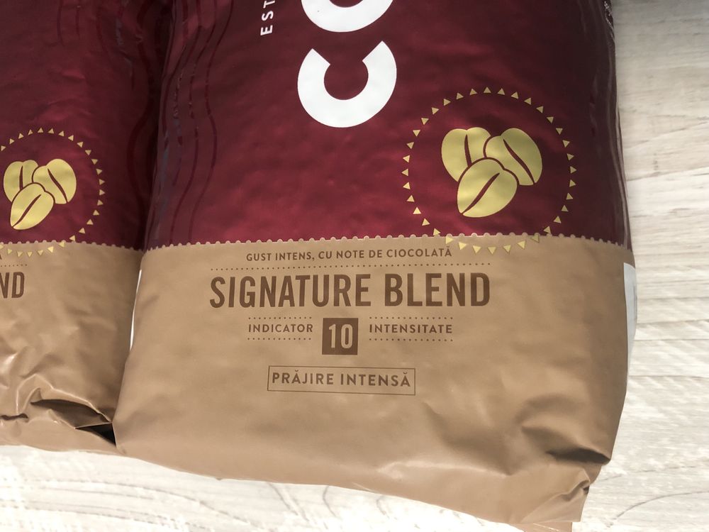 Cafea boabe COSTA Signature Blend, prăjire intensa, 1KG