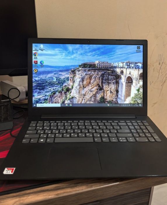 Ноутбук Леново SSD 256Gb/8Gb