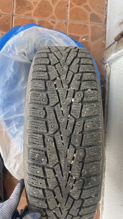 Комплект зимних шин со штампами 185/65R15