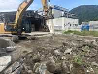 Bascula , excavator , buldoexcavator, trailer , balast , concasat