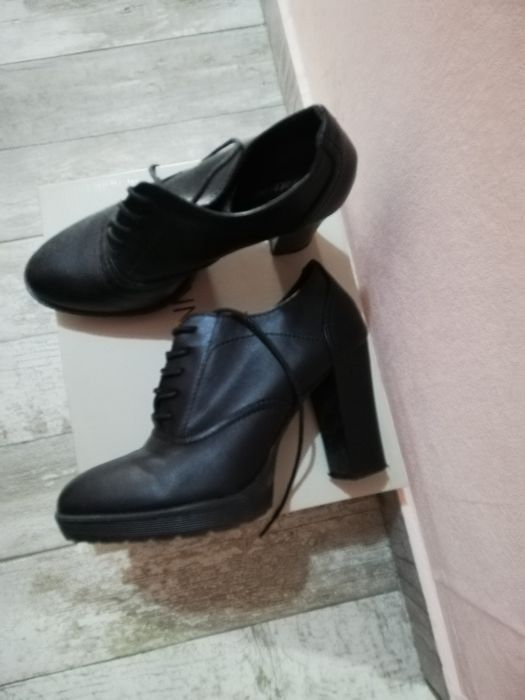 Дамски обувки на ток