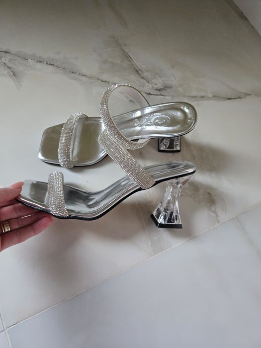 Sandale damă, culoarea argintie