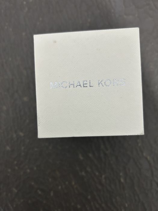 Ceas dama cel auriu si ceas barbatesc noi, originale