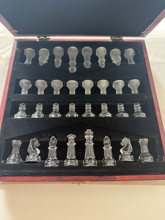 Стъклен винтидж шах