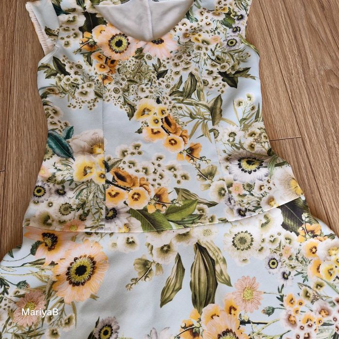 Рокля на цветя ELIZABETH