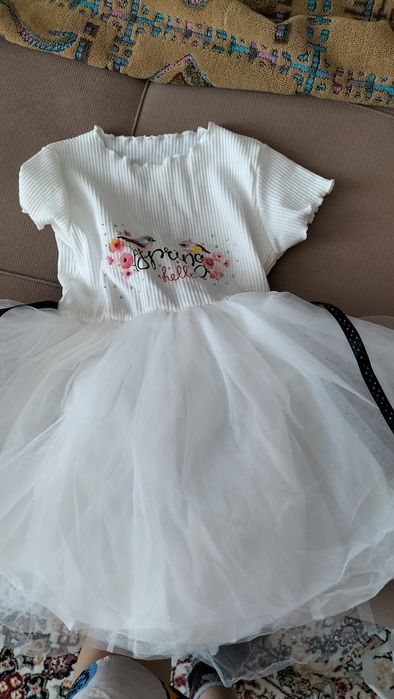 Детское платье на 3-3,5 годика. Состояние нового