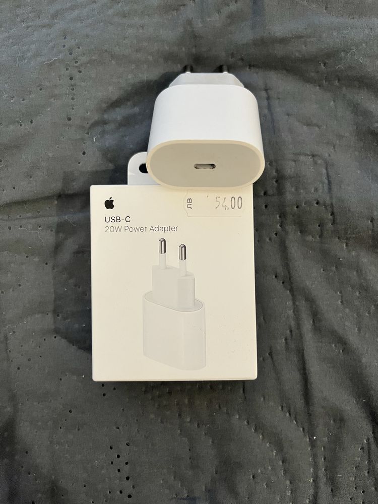 Оригинален Apple адаптер