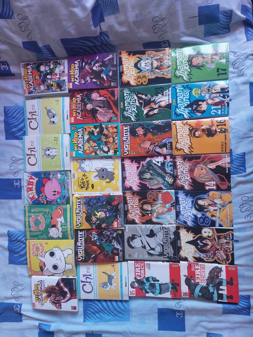 vând cărți de tip "MANGA"