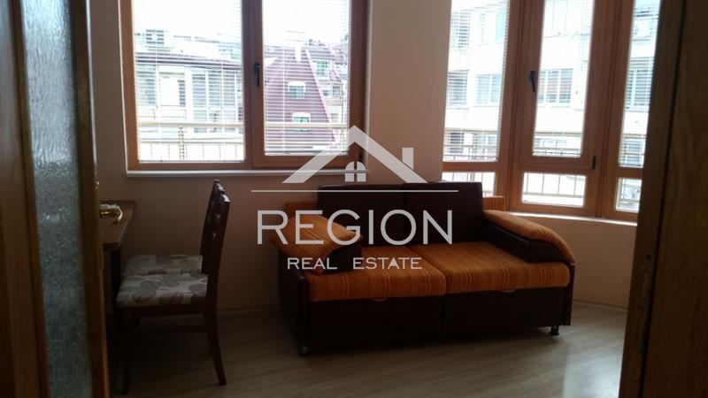 Дава се под наем Двустаен апартамент в Варна, Левски - 55 кв.м за 433.5 € - Снимка #2