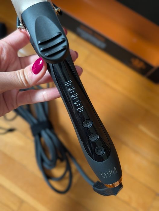 Професионална цилиндрична маша Diva Pro Digital Tong 32мм