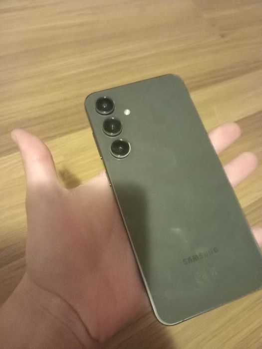 Samsung S 24 FE Telefon Ca Nou Cu Tot cu Cutie