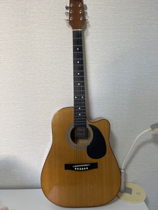 Продам гитару семиструнную от фирмы Champ  в отличном состоянии