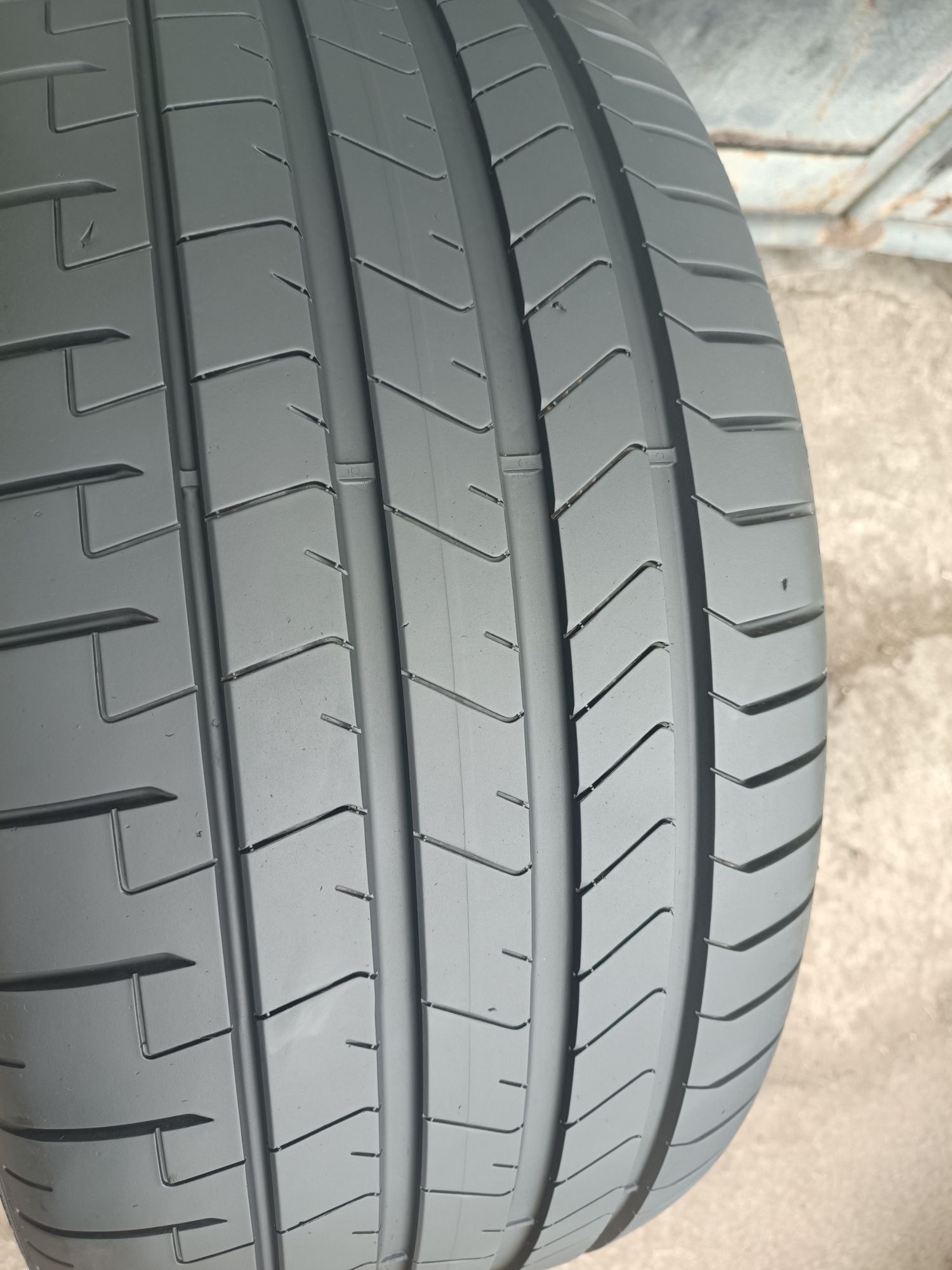 285/35/21 Pirelli Дот 0622