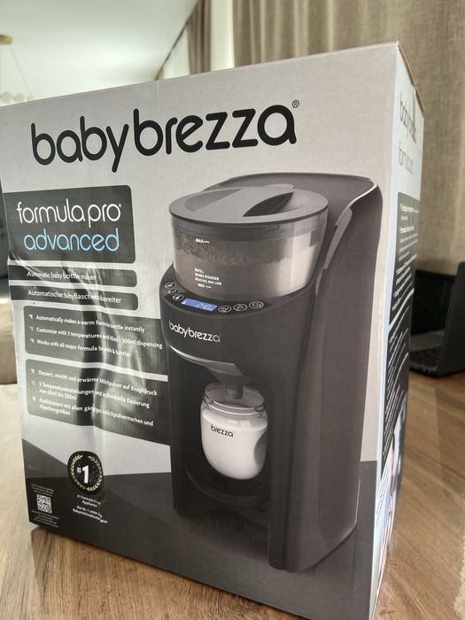 Машинка Babybrezza для приготовления детского питания