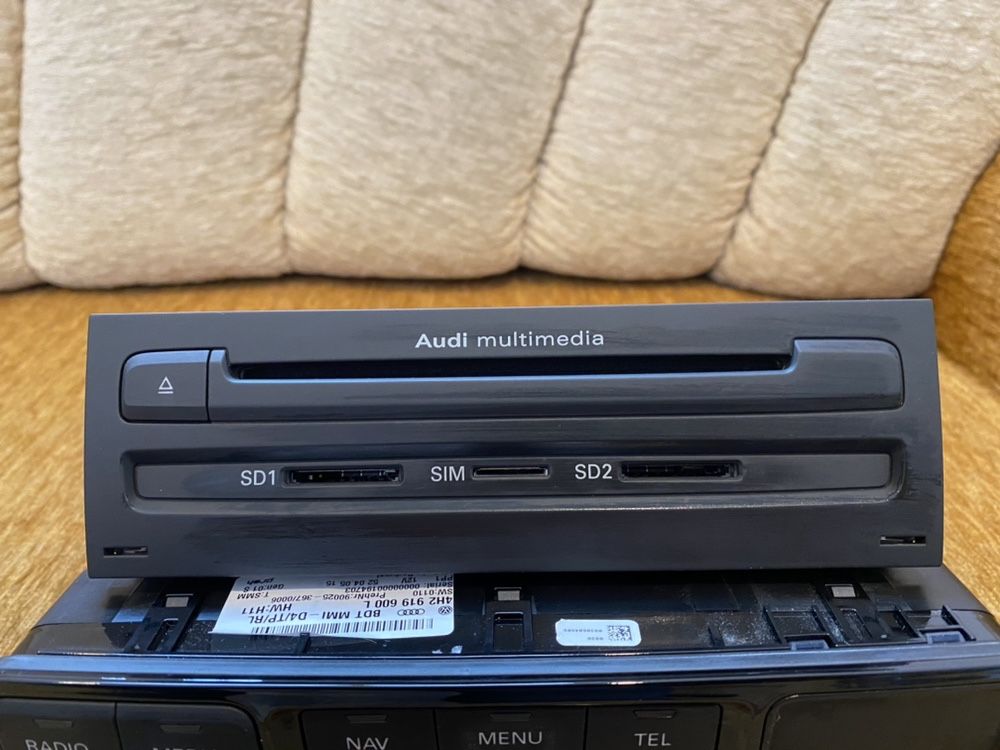 Touch pad / Multimedia / MMI Audi A8 4H D4 2010-2017