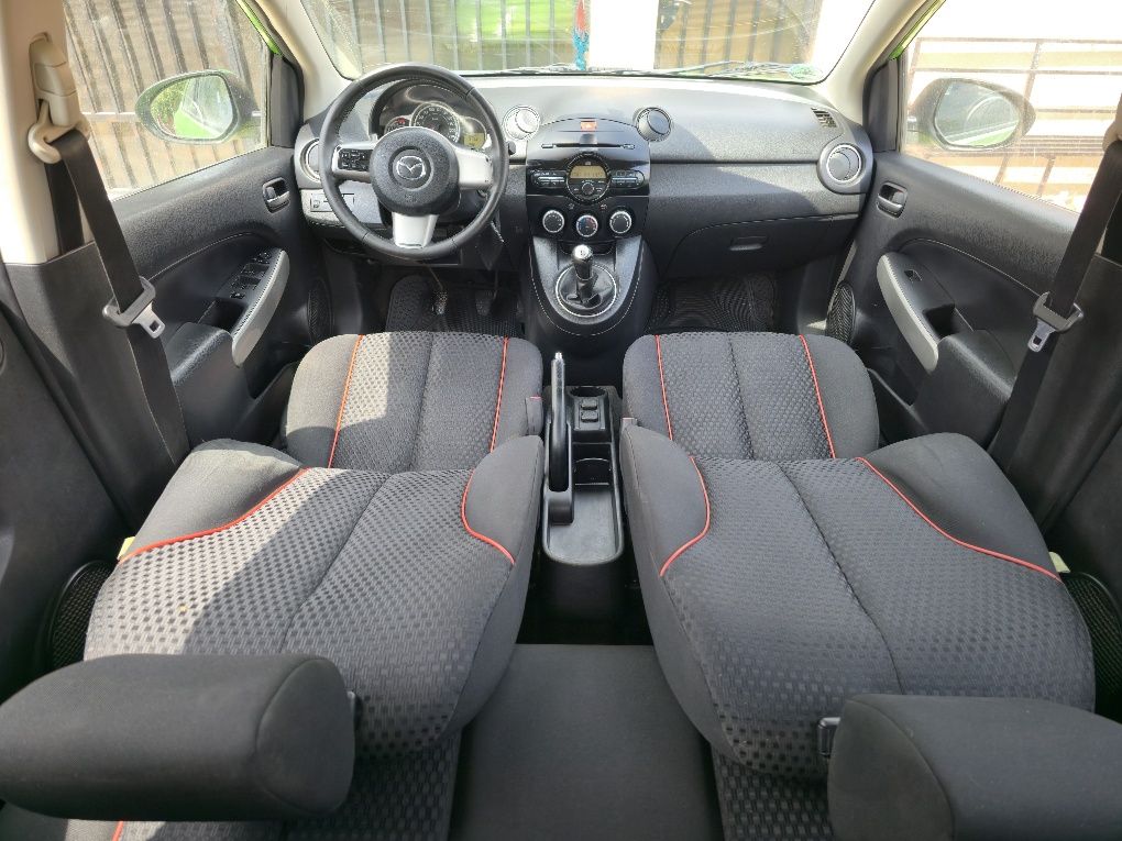 Mazda 2  Benzina Euro 5 import germania