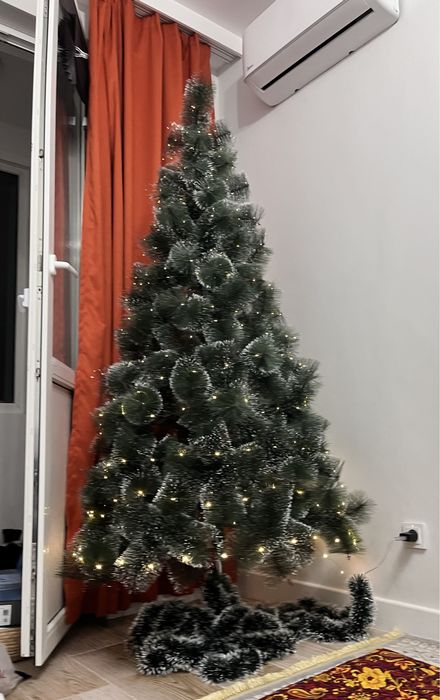 Продается елка, самовывоз