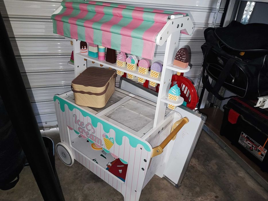 Детска дървена количка за сладолед