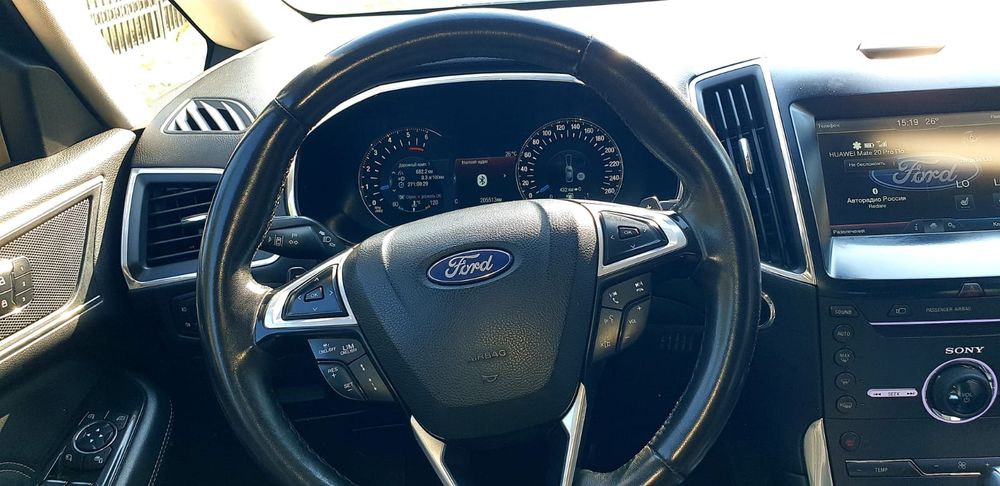 Vând Ford Galaxy