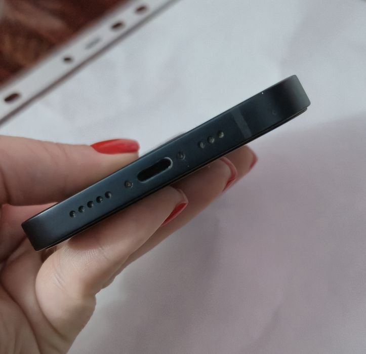 Vând IPhone 13 , 128 GB