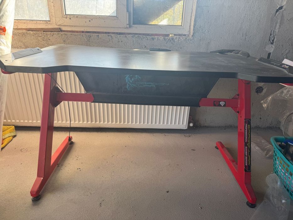 Birou gaming 120cm 200 lei