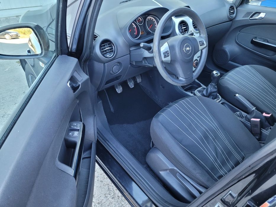 Opel Corsa D 1.2 benzina Vanzari in rate.Avans zero