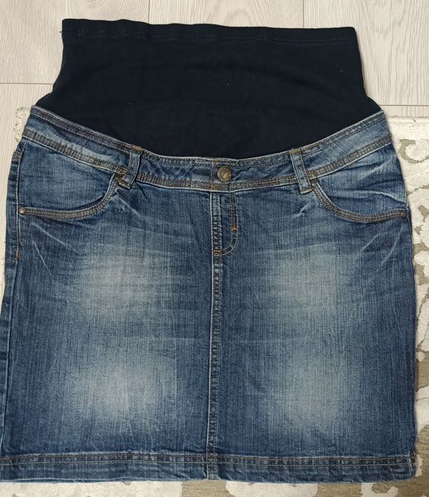 Fusta de blugi pentru gravide. Mărimea  36