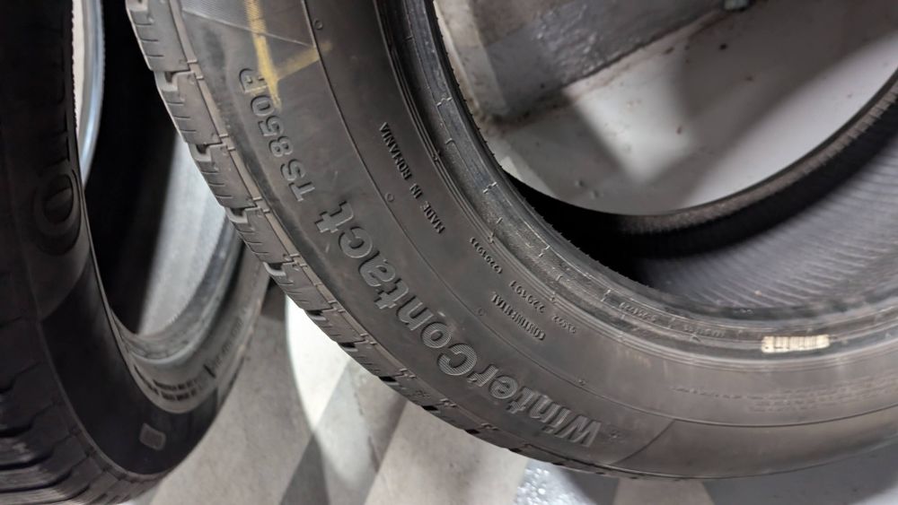 Cauciucuri iarnă Continental 225/55/17 2020