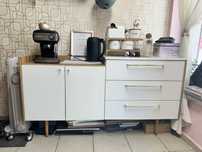 Бял бюфет шкаф чекмедже JYSK със златни дръжки IKEA - L150/D40/H80 cm