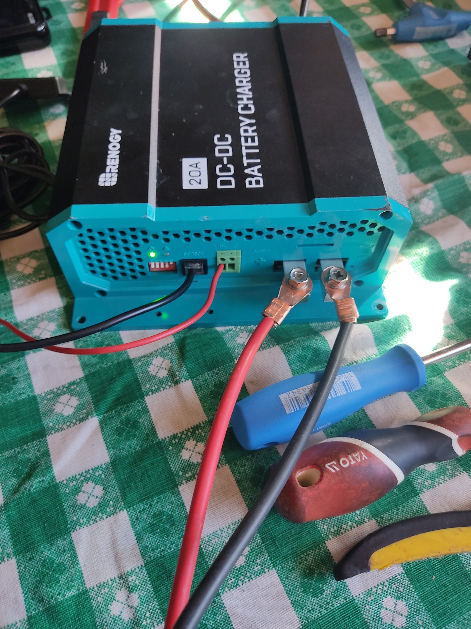 Încărcător auto Renogy dc dc 40 ah,ptr bateria auxiliara