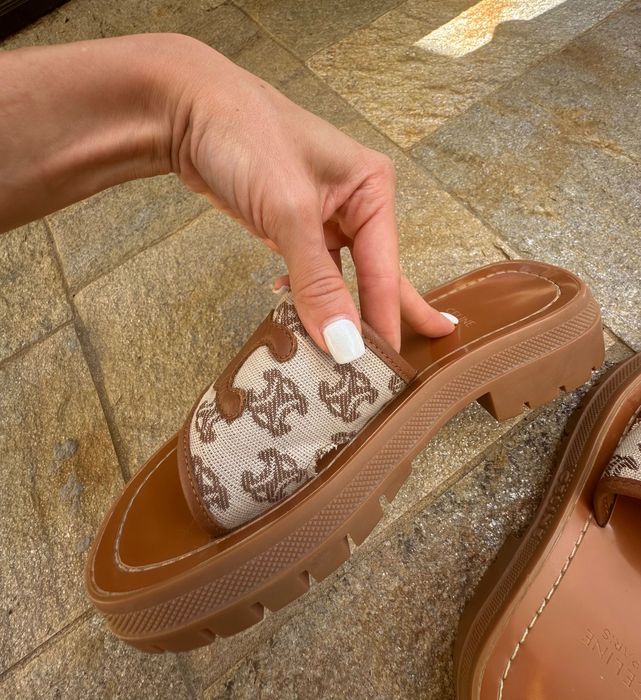 Celine Triomphe Canvas Slides – кафяви