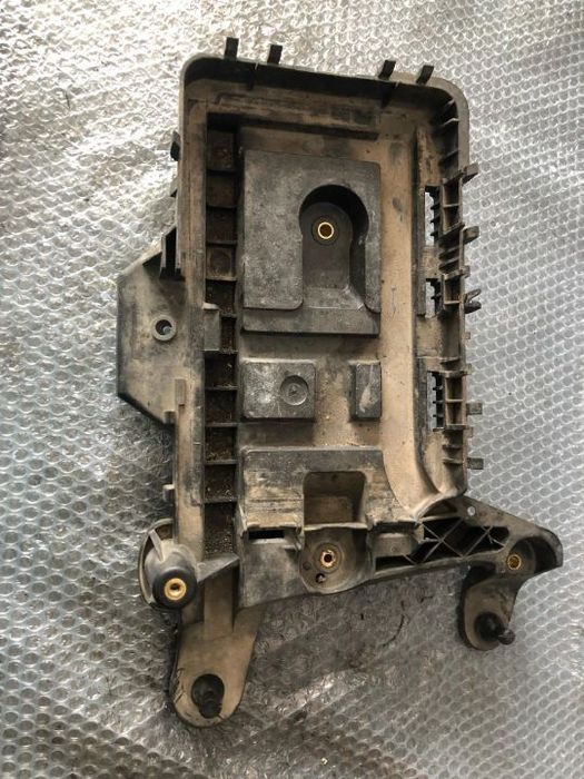 suport baterie 2.0 d audi a3 8p 2010