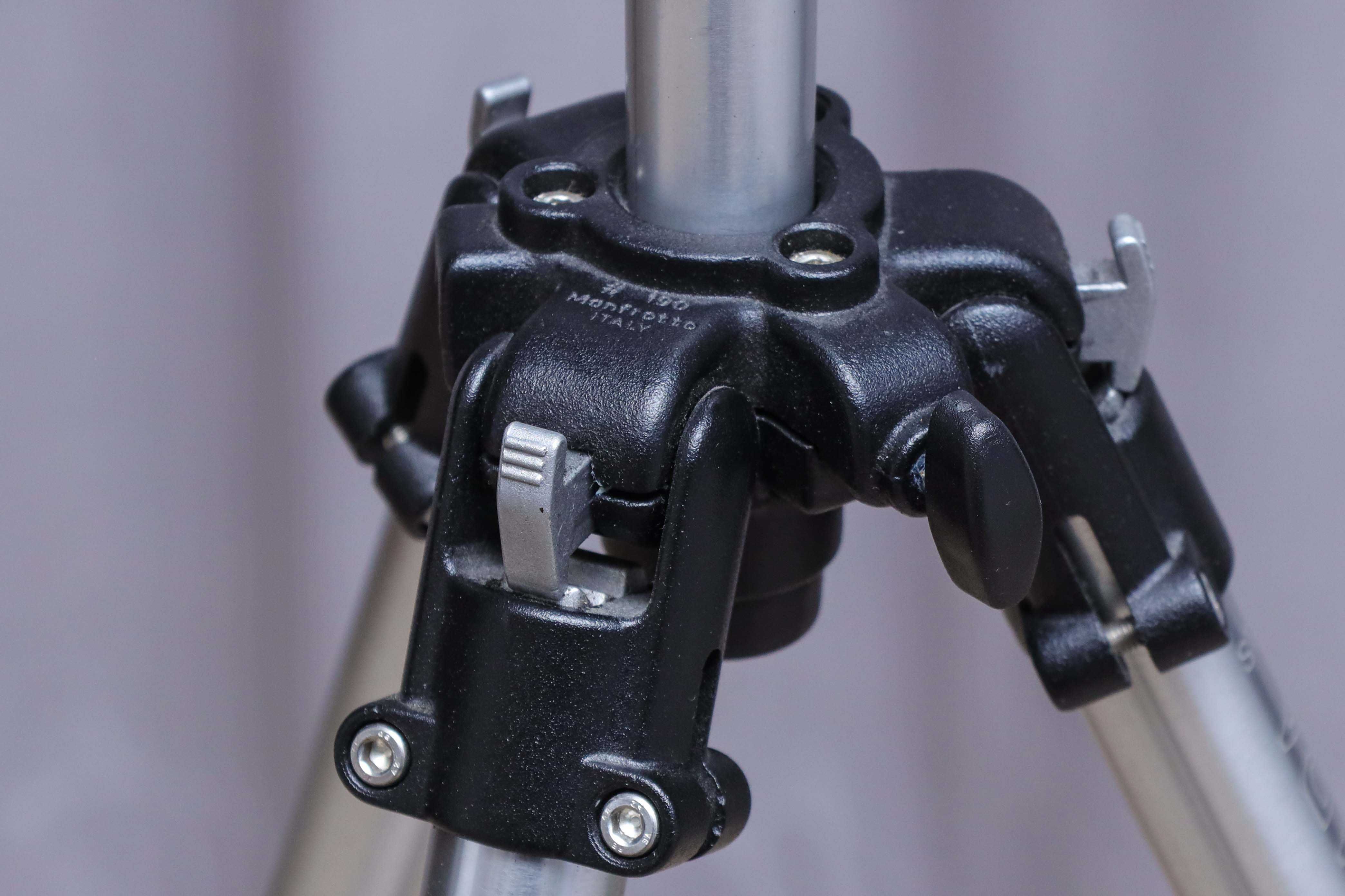 Видео статив Manfrotto