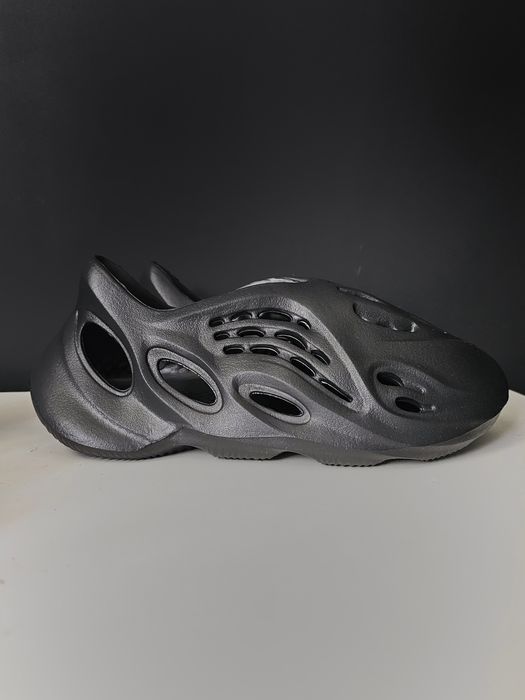 Foam Runner black